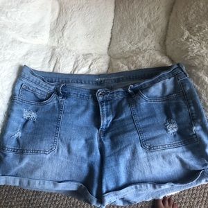 Boyfriend style denim shorts